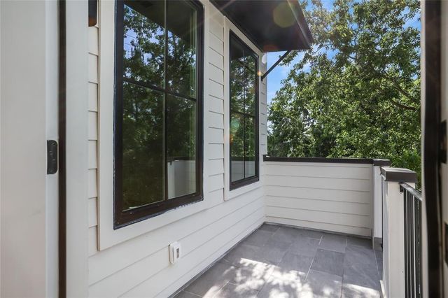 1112 Dart Street, Houston, TX 77007