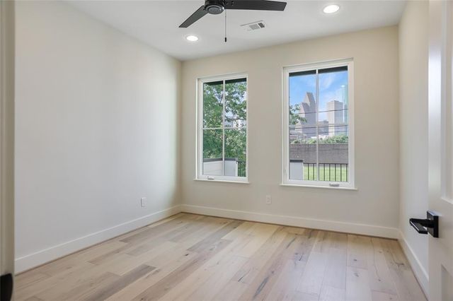 1112 Dart Street, Houston, TX 77007