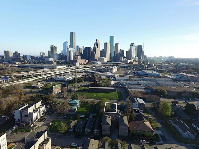 1112 Dart Street, Houston, TX 77007