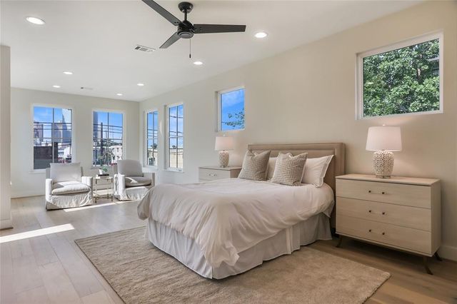 1112 Dart Street, Houston, TX 77007