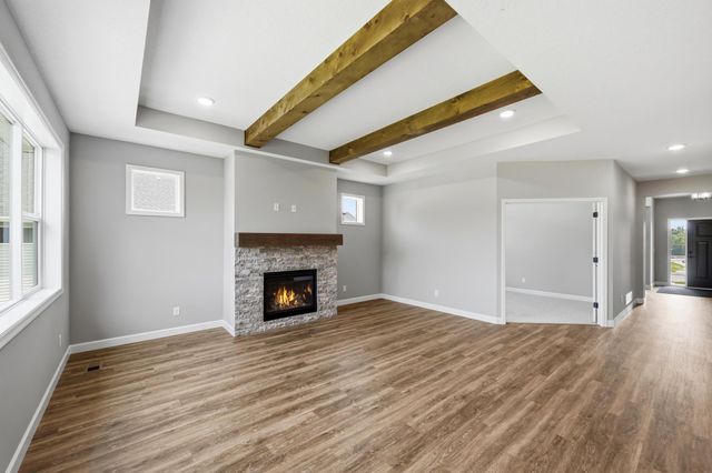916 Kepler Avenue NE, Hanover, MN 55341