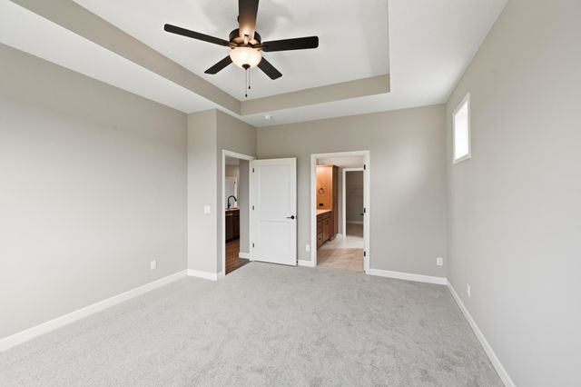 916 Kepler Avenue NE, Hanover, MN 55341