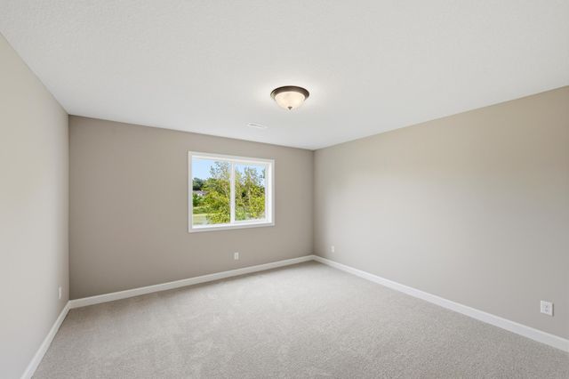 916 Kepler Avenue NE, Hanover, MN 55341