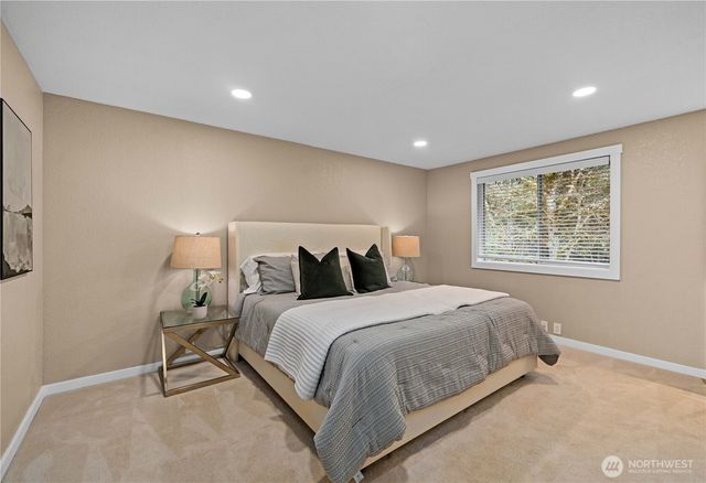 22335 SE 244th Place, Maple Valley, WA 98038