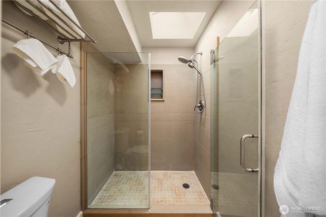 22335 SE 244th Place, Maple Valley, WA 98038