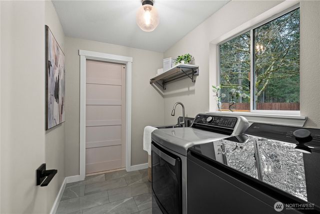 22335 SE 244th Place, Maple Valley, WA 98038