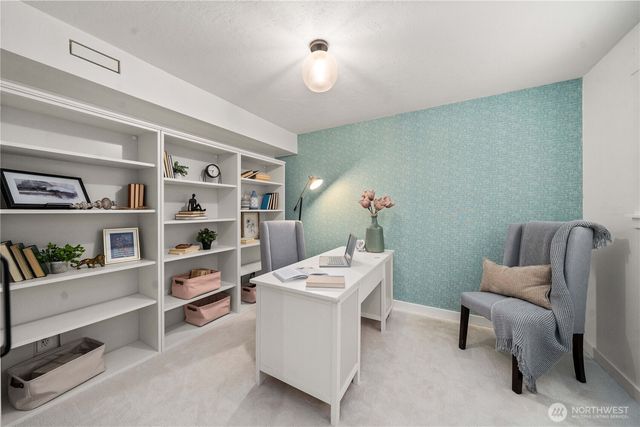 22335 SE 244th Place, Maple Valley, WA 98038