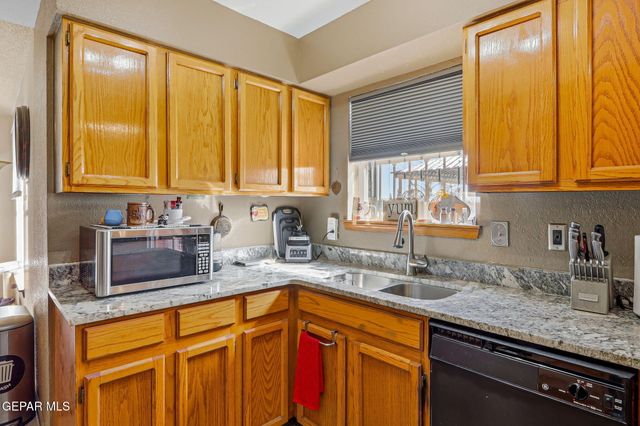 6900 IMPERIAL RIDGE Drive, El Paso, TX 79912