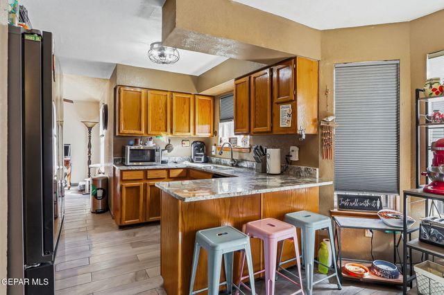 6900 IMPERIAL RIDGE Drive, El Paso, TX 79912