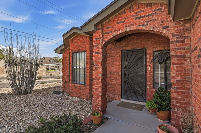6900 IMPERIAL RIDGE Drive, El Paso, TX 79912
