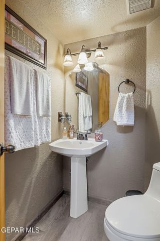 6900 IMPERIAL RIDGE Drive, El Paso, TX 79912