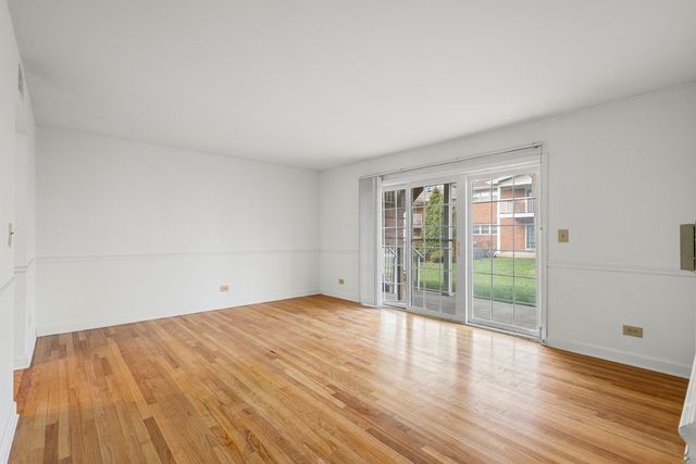 169 E Palatine Road E, Palatine, IL 60067