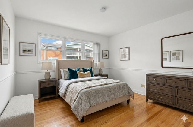 169 E Palatine Road E, Palatine, IL 60067