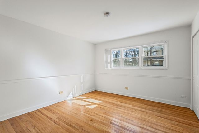 169 E Palatine Road E, Palatine, IL 60067