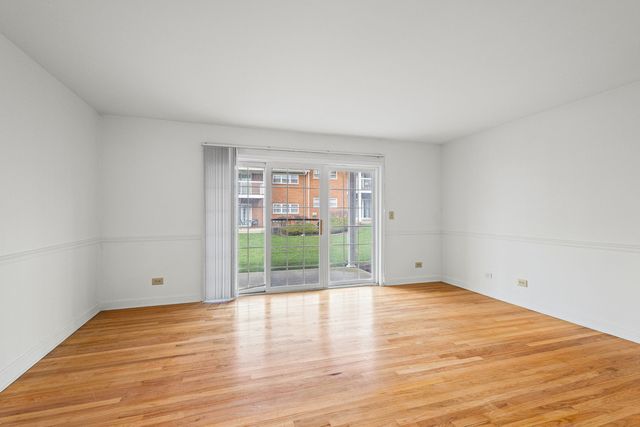 169 E Palatine Road E, Palatine, IL 60067