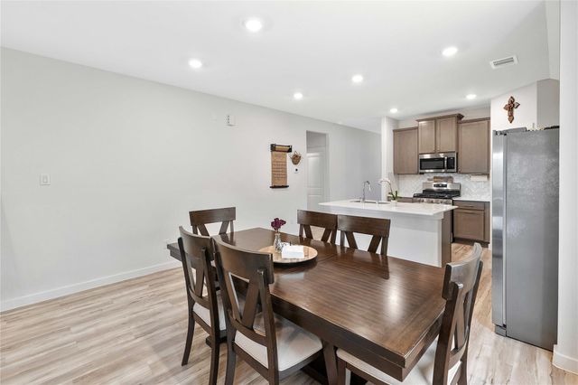 353 Salerio Way, Conroe, TX 77301