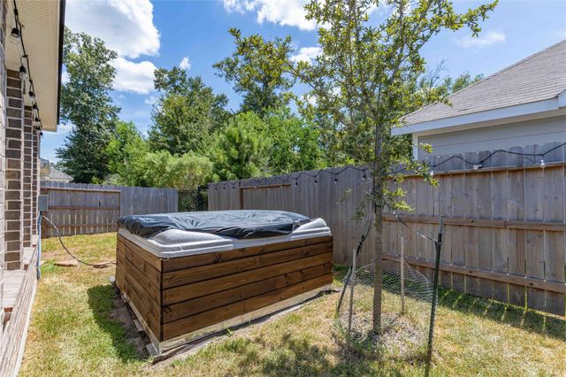 353 Salerio Way, Conroe, TX 77301