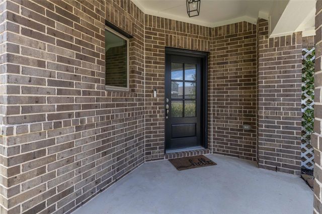 353 Salerio Way, Conroe, TX 77301