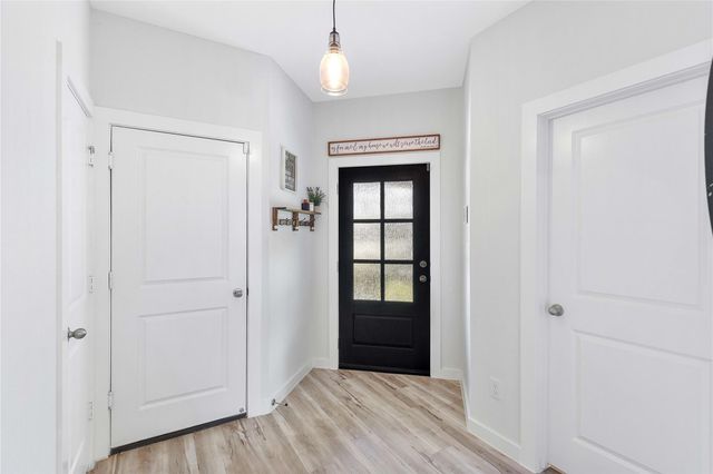 353 Salerio Way, Conroe, TX 77301