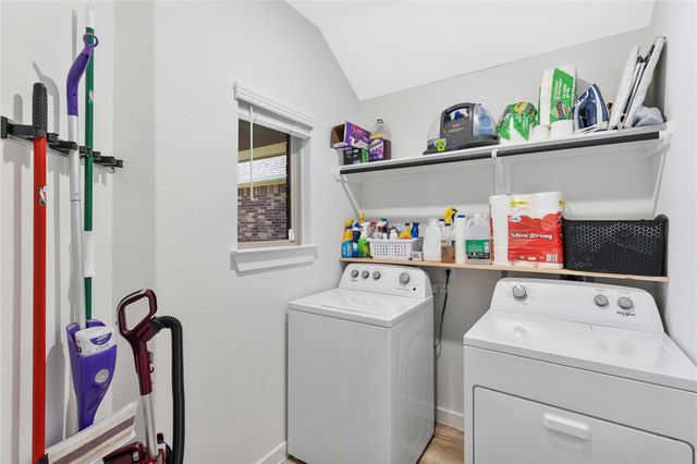 353 Salerio Way, Conroe, TX 77301