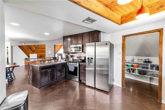 6888 Sunnyhill Road, Joshua Tree, CA 92252