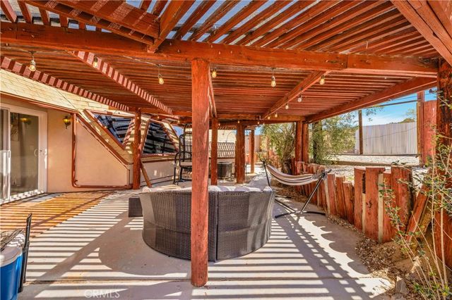 6888 Sunnyhill Road, Joshua Tree, CA 92252
