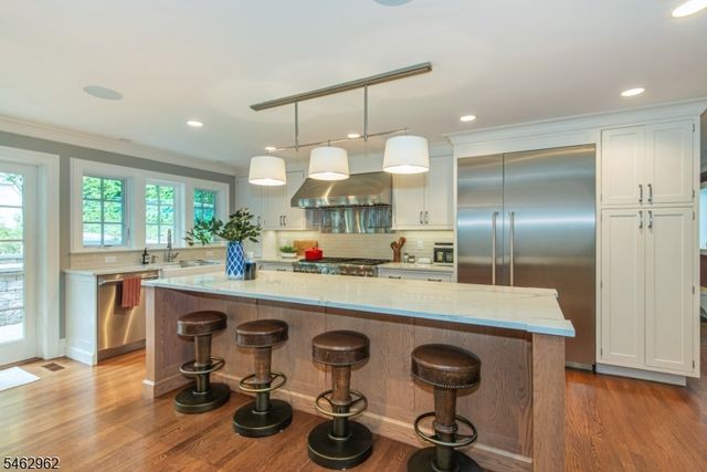 486 Ridgewood Ave, Glen Ridge Boro Twp., NJ 07028