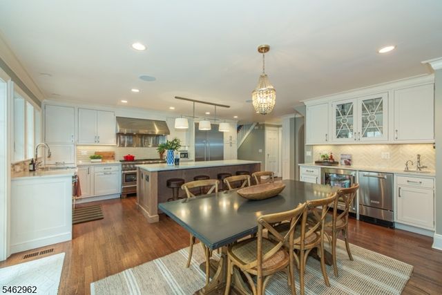 486 Ridgewood Ave, Glen Ridge Boro Twp., NJ 07028