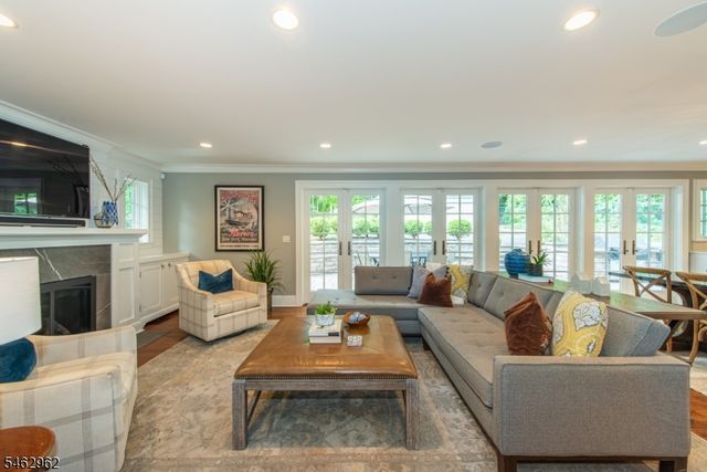 486 Ridgewood Ave, Glen Ridge Boro Twp., NJ 07028