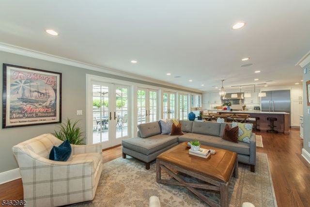 486 Ridgewood Ave, Glen Ridge Boro Twp., NJ 07028