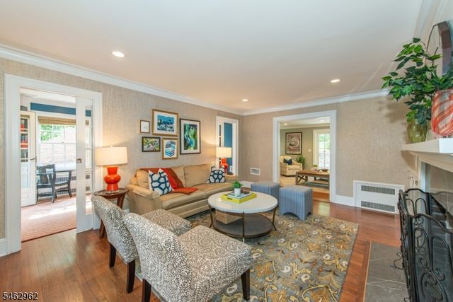 486 Ridgewood Ave, Glen Ridge Boro Twp., NJ 07028