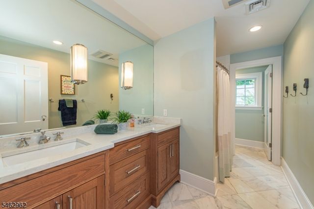 486 Ridgewood Ave, Glen Ridge Boro Twp., NJ 07028