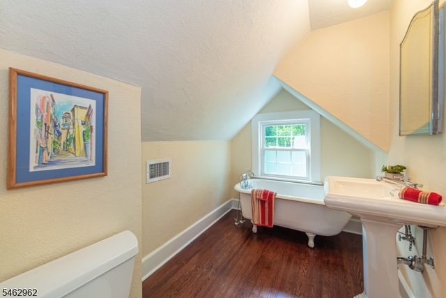 486 Ridgewood Ave, Glen Ridge Boro Twp., NJ 07028