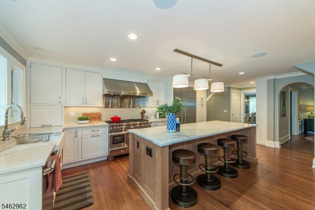 486 Ridgewood Ave, Glen Ridge Boro Twp., NJ 07028