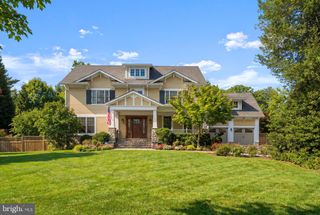 448 NELSON DR NE, Vienna, VA 22180