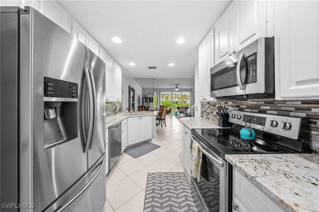 5633 Cove CIR 58, Naples, FL 34119