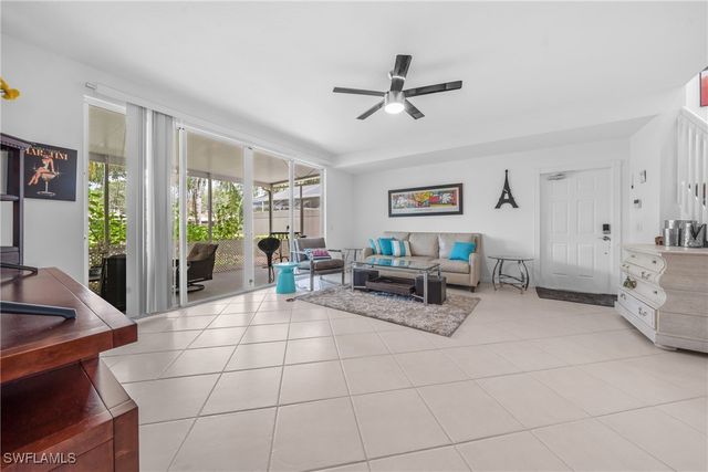 5633 Cove CIR 58, Naples, FL 34119