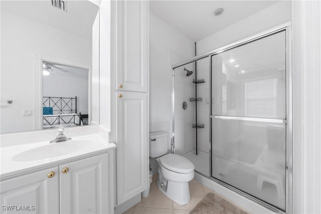 5633 Cove CIR 58, Naples, FL 34119