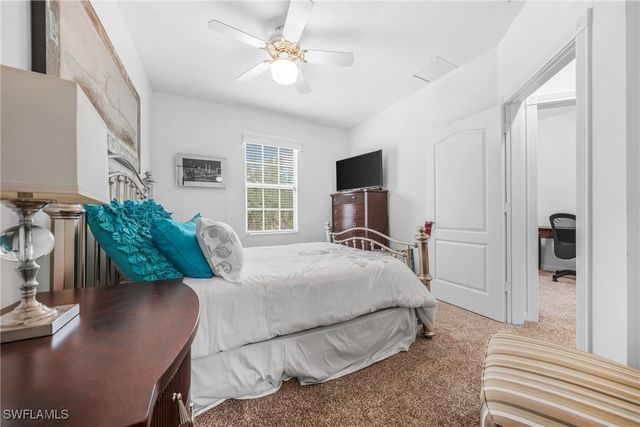 5633 Cove CIR 58, Naples, FL 34119