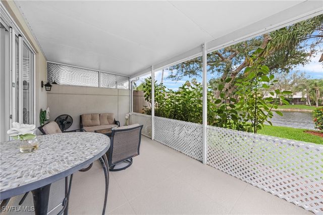 5633 Cove CIR 58, Naples, FL 34119