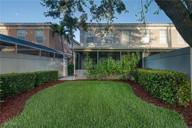 5633 Cove CIR 58, Naples, FL 34119