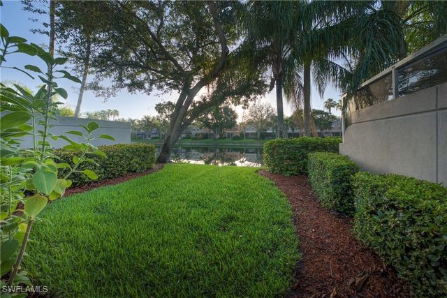 5633 Cove CIR 58, Naples, FL 34119