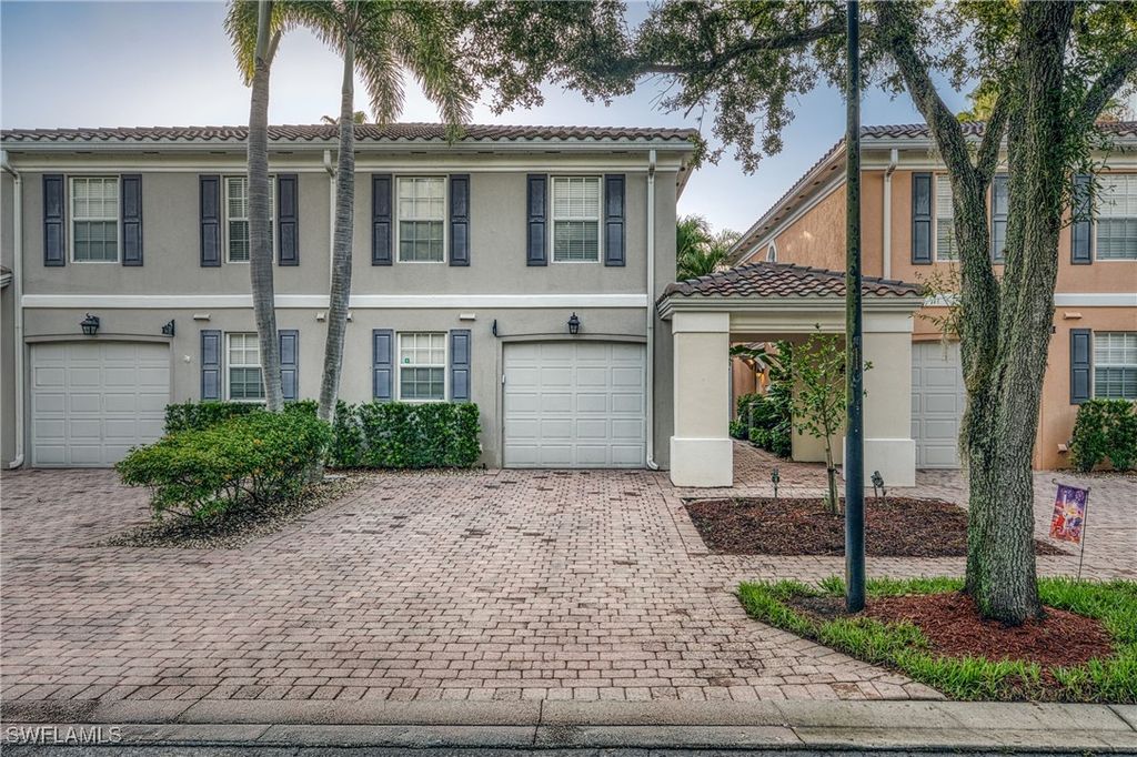 5633 Cove CIR 58, Naples, FL 34119