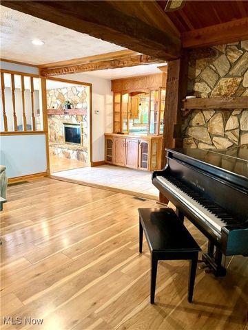 46605 Main Street, Jacobsburg, OH 43933