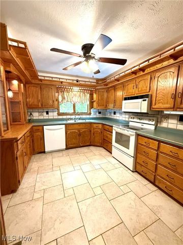 46605 Main Street, Jacobsburg, OH 43933