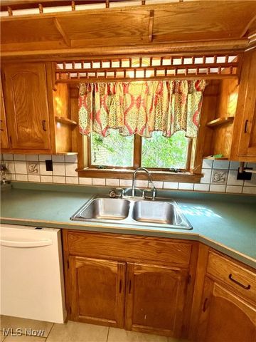 46605 Main Street, Jacobsburg, OH 43933