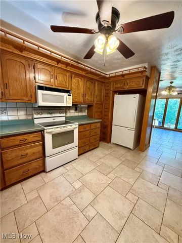 46605 Main Street, Jacobsburg, OH 43933