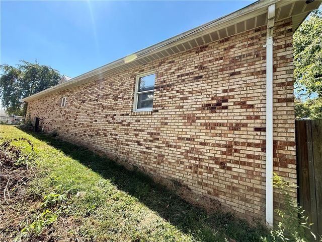 46605 Main Street, Jacobsburg, OH 43933