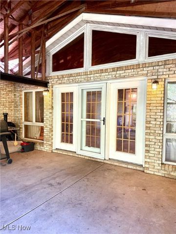 46605 Main Street, Jacobsburg, OH 43933