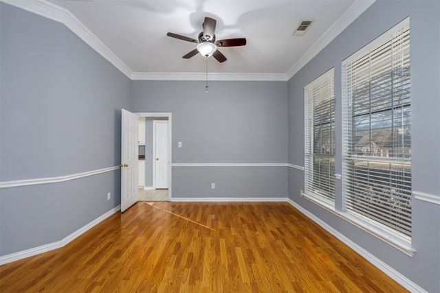 8444 Parkdale Drive, North Richland Hills, TX 76182